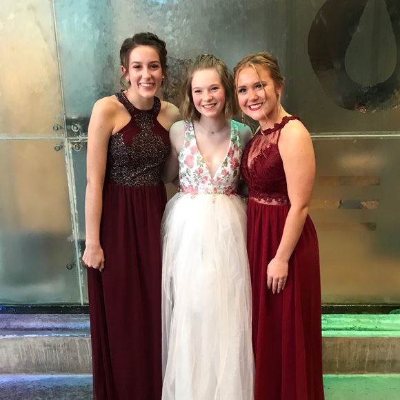 Meet your Posher, Catherine - Picture 2 of 2